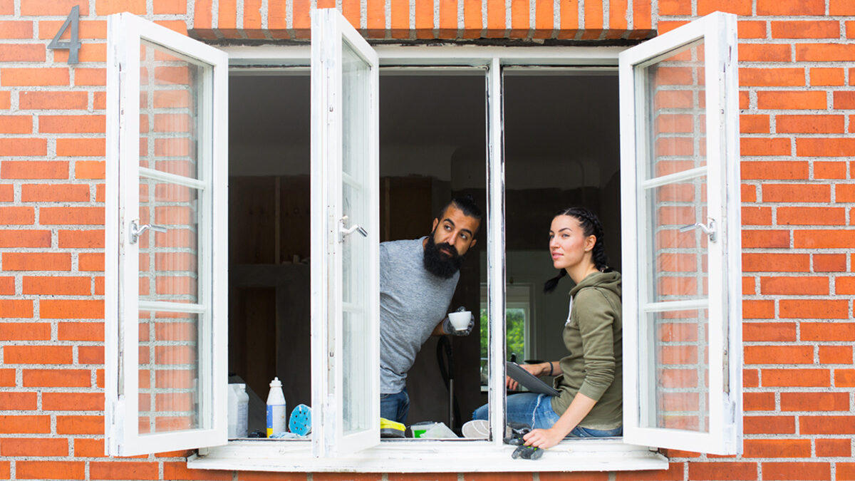 Homeowners Replacing Home Windows In Wichita Ks